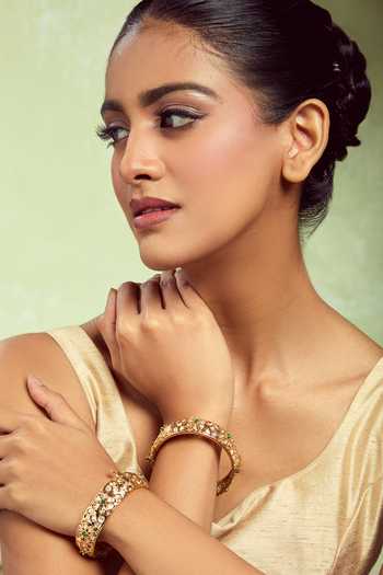Nazaakat By Samara Singh Gold & Green Embellished Bangle Set 