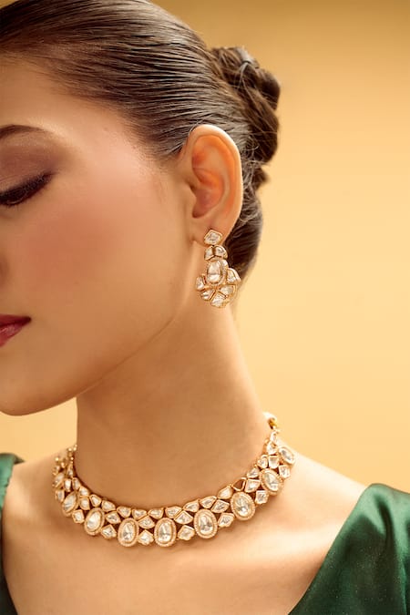 Samyukta Singhania Traditional Gold Plated Jewellery Set 