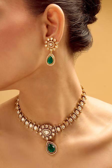 Buy_Nazaakat By Samara Singh_Green Stones Dark Brass Necklace And Earring Set 