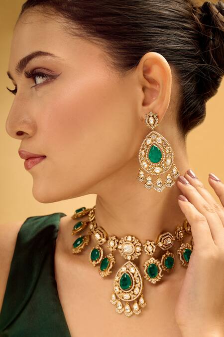 Nazaakat By Samara Singh_Green Dark Brass Jewellery Set _at_Aza_Fashions