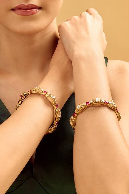 Nazaakat By Samara Singh_Red Stones And Gold Decorative Bangles _at_Aza_Fashions