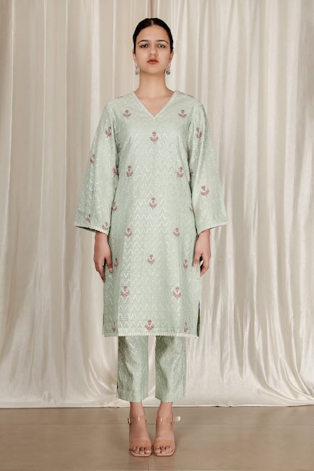 Aharin India Floral Gota Embroidered Kurta Set 