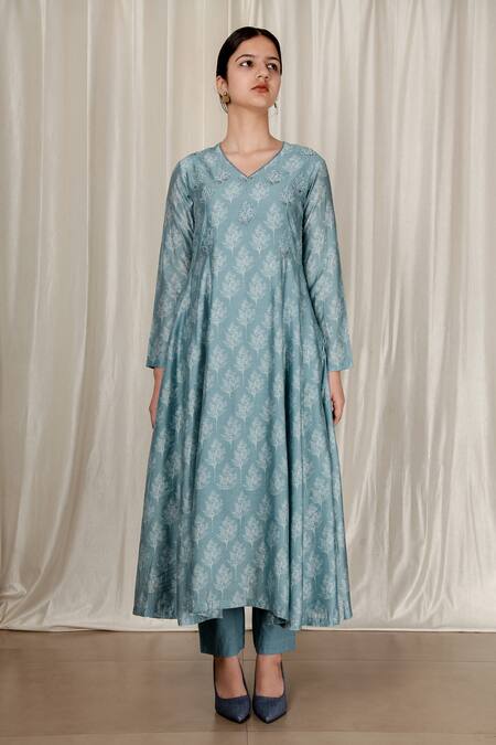 Shop Aharin India Blue Chanderi Embroidery V-neck Flared Kurta Set Online at Aza Fashions Shop_Aharin India_Blue Chanderi Embroidery V-neck Flared Kurta Set _Online_at_Aza_Fashions