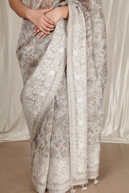 Shop_Aharin India_Gray Silk, Organza Embroidery V-neck Grey Printed Saree Set _Online_at_Aza_Fashions