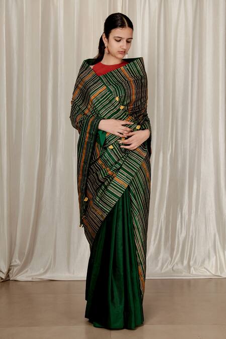 Aharin India_Green Silk Tassels Halter Neck Block Printed Saree With Red Blouse _Online_at_Aza_Fashions