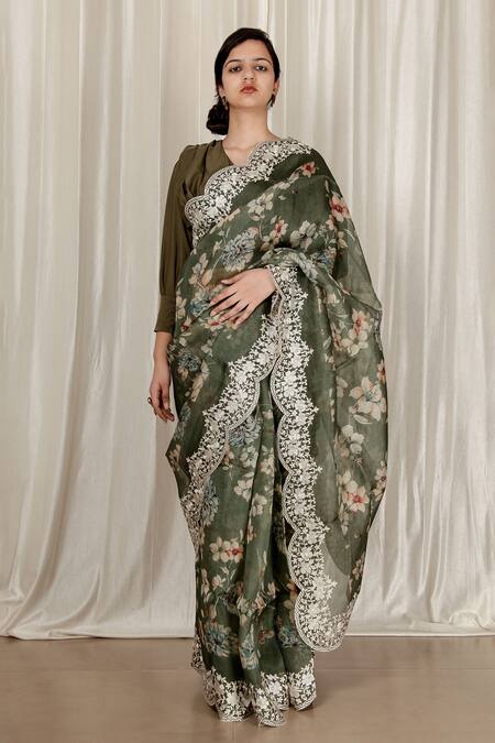 Shop_Aharin India_Green Organza Embroidery V-neck Floral Print Saree With Blouse _at_Aza_Fashions