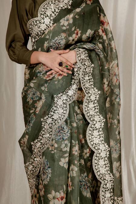 Buy_Aharin India_Green Organza Embroidery V-neck Floral Print Saree With Blouse _Online_at_Aza_Fashions