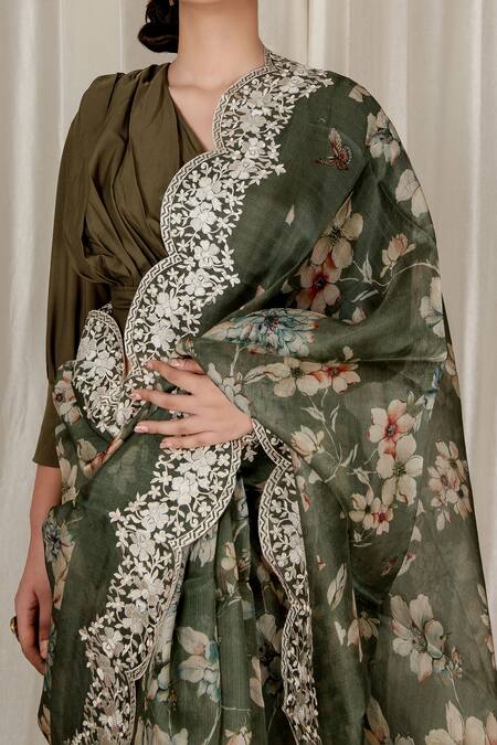 Shop_Aharin India_Green Organza Embroidery V-neck Floral Print Saree With Blouse _Online_at_Aza_Fashions