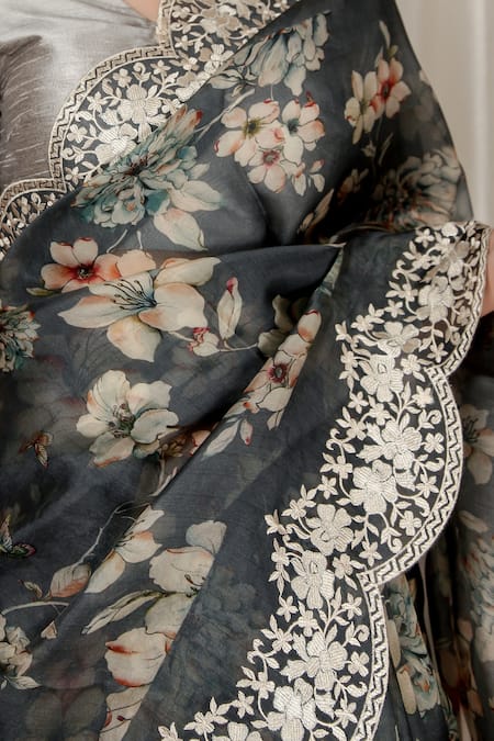 Buy_Aharin India_Gray Organza Embroidery V-neck Grey Printed Saree With Border _Online_at_Aza_Fashions