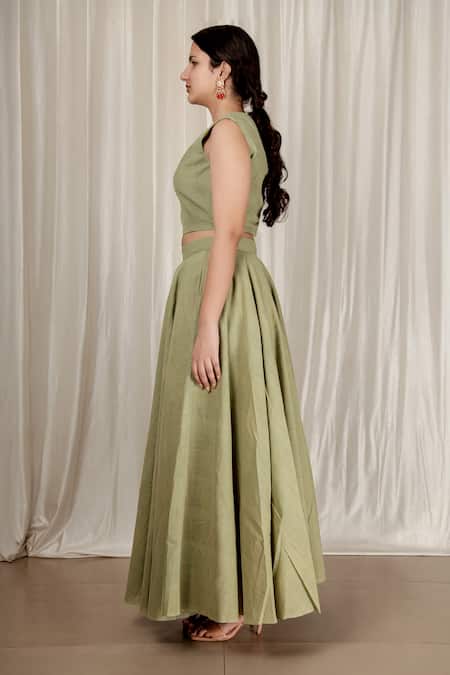 Shop_Aharin India_Green Handloom Cotton Round Neck Flared Handwoven Jamdani Skirt And Top Set _Online_at_Aza_Fashions