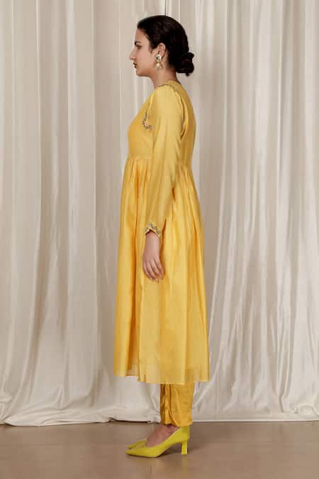 Buy_Aharin India_Yellow Chanderi Embroidery V-neck Flared Anarkali Kurta Set _Online_at_Aza_Fashions