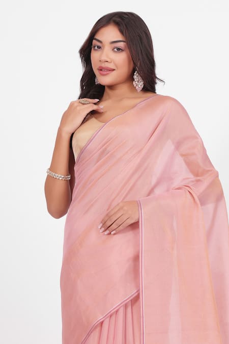 Amaara Pink Chanderi Silk Handloom Pastel Tissue Saree With Running Blouse Piece at Aza Fashions Amaara_Pink Chanderi Silk Handloom Pastel Tissue Saree With Running Blouse Piece _at_Aza_Fashions