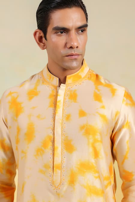 Buy_Label Niti Bothra_Beige Chanderi Silk Embroidery Hand Dyed Shibori Kurta Set 