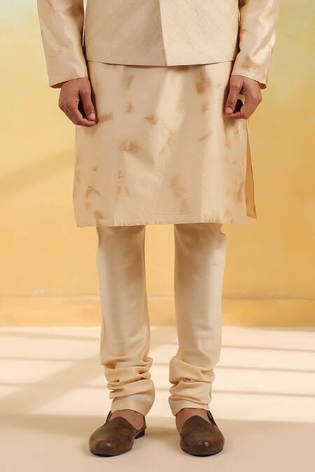 Label Niti Bothra Beige Chanderi Silk Embroidery Shibori Bundi Set Online at Aza Fashions Label Niti Bothra_Beige Chanderi Silk Embroidery Shibori Bundi Set _Online_at_Aza_Fashions