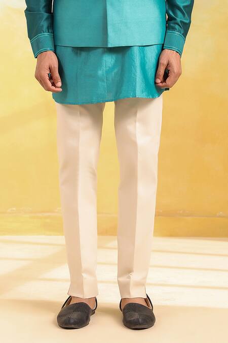 Label Niti Bothra_Blue Silk, Silk, Embroidery Ombre Thread Bundi Set _Online_at_Aza_Fashions