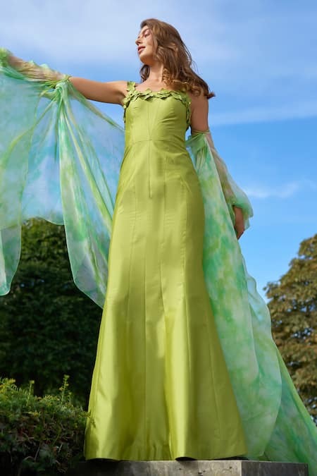 Shop_Supria Munjal_Green Taffeta, Organza Embroidery Sweetheart Neck Tie-dye Maxi Dress And Cape _at_Aza_Fashions