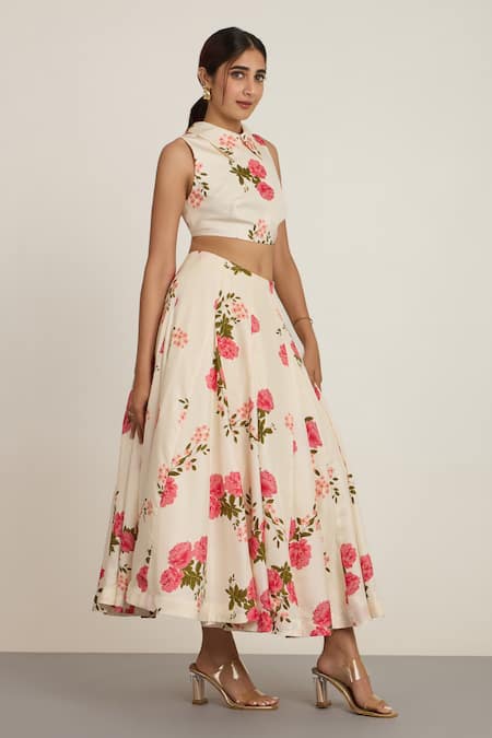 Buy The Whole Nine Yards Ivory Silk Collared Floral Printed Crop Top And Maxi Skirt Set Online at Aza Fashions Buy_The Whole Nine Yards_Ivory Silk Collared Floral Printed Crop Top And Maxi Skirt Set _Online_at_Aza_Fashions