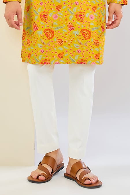 Shreyansh Designs_Yellow Chanderi Silk Floral Printed Kurta Set _Online_at_Aza_Fashions