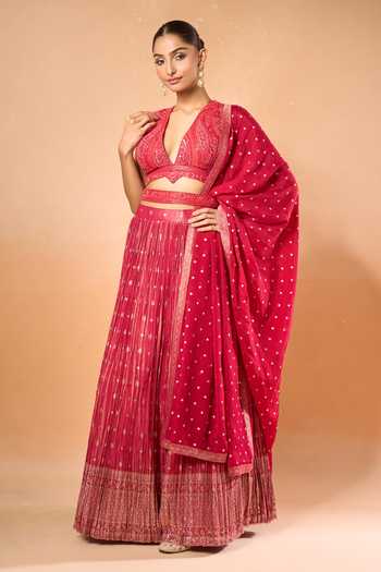 Buy_Samyukta Singhania_Red Chiffon Embroidery Plunge Neck Floral Woven Pleated Lehenga Set _Online_at_Aza_Fashions