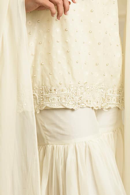 Saahiil Kapoor_Ivory Chanderi, Organza Embroidery, Sequins Halter Neck Kurta Set _Online_at_Aza_Fashions
