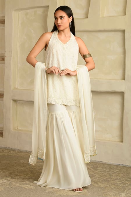 Saahiil Kapoor Embroidered Halter Neck Kurta Set 