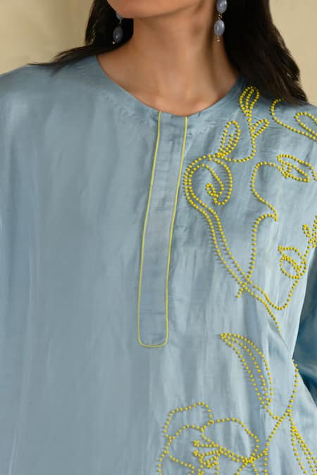 Saahiil Kapoor_Blue Linen, Satin Beads, Embroidery Split V-neck Aasmani Hand Co-ord Set _Online_at_Aza_Fashions