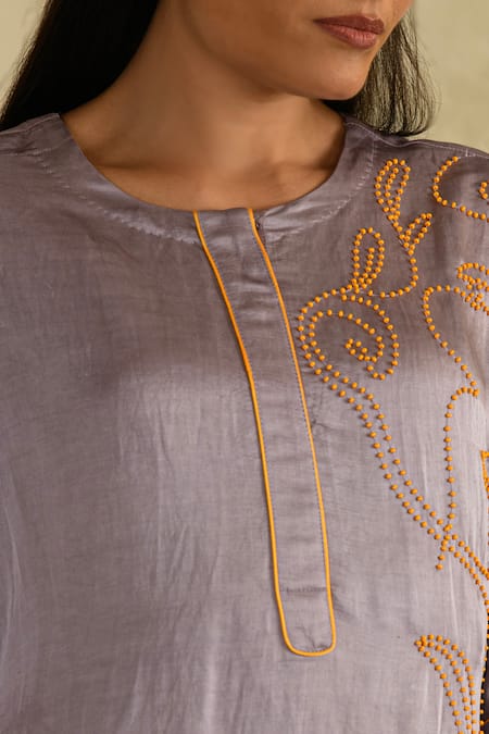 Buy_Saahiil Kapoor_Lilac Linen, Satin Beads Round Neck Hand Embroidered Kurta Set _Online_at_Aza_Fashions