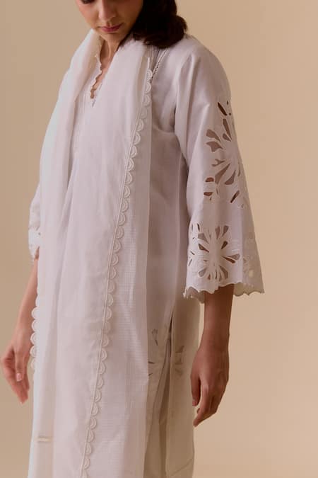 Shop_Bunka_White Cotton Cut Work Split V-neck Floral Kurta Set _Online_at_Aza_Fashions
