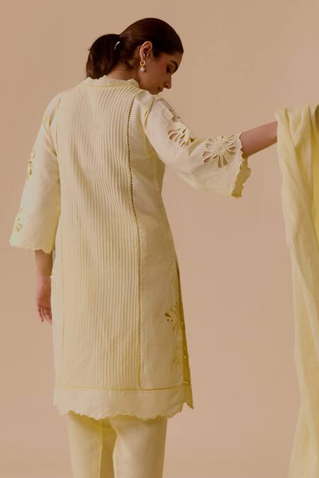 Buy Bunka Yellow Cotton Cut Work V-neck Floral Kurta Set Online at Aza Fashions Buy_Bunka_Yellow Cotton Cut Work V-neck Floral Kurta Set _Online_at_Aza_Fashions