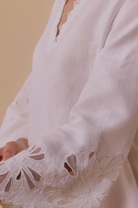 Bunka Ivory Cotton, Kota Doria V-neck Choga-style Kurta Set at Aza Fashions Bunka_Ivory Cotton, Kota Doria V-neck Choga-style Kurta Set _at_Aza_Fashions