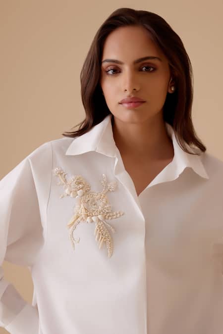 Buy Bunka White Embroidery Collared Hand Oversized Shirt Online at Aza Fashions Buy_Bunka_White Embroidery Collared Hand Oversized Shirt _Online_at_Aza_Fashions