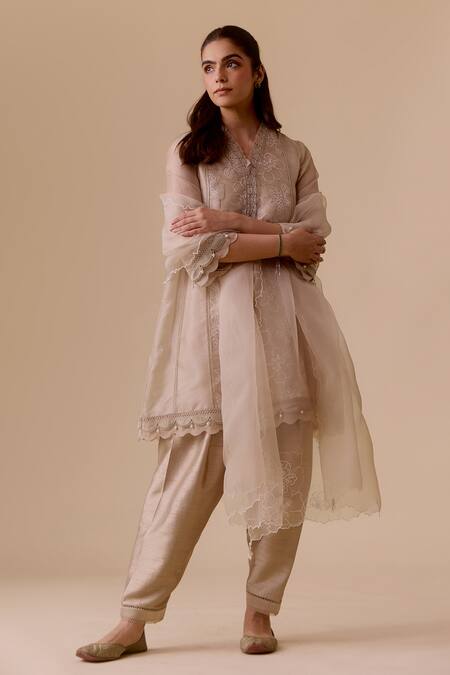 Bunka Beige Organza, Viscose, Beads, Embroidery Split Floral Kurta Set Online at Aza Fashions Bunka_Beige Organza, Viscose, Beads, Embroidery Split Floral Kurta Set _Online_at_Aza_Fashions