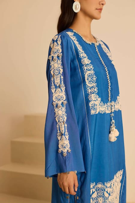Inej_Blue Cotton, Silk Tassels, Pearls Round Neck Embroidered Kurta Set _Online_at_Aza_Fashions