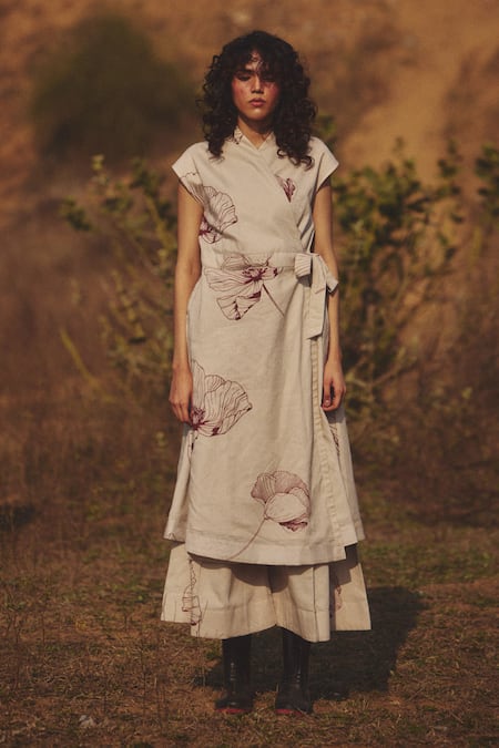 Shop Kharakapas Beige Voile Open Neck Printed Co-ord Set Online at Aza Fashions Shop_Kharakapas_Beige Voile Open Neck Printed Co-ord Set _Online_at_Aza_Fashions