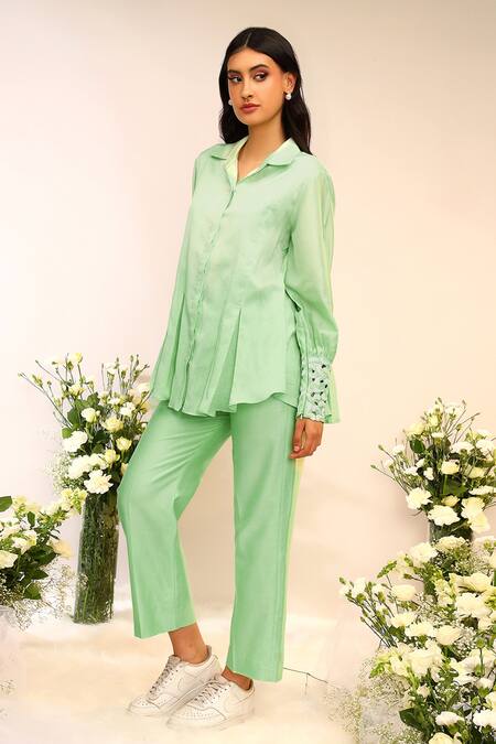 Sakshi Khetterpal_Green Chanderi Silk Embroidery Collared Kiwi Inverted Pleat Swing Co-ord Set _at_Aza_Fashions