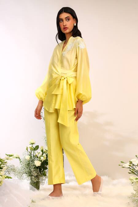 Buy_Sakshi Khetterpal_Yellow Chanderi Silk Embroidery V-neck Citrus Burst Wrap Around Set _Online_at_Aza_Fashions