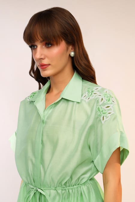 Buy_Sakshi Khetterpal_Green Chanderi Silk Embroidery Collared Kiwi Shoulder Pant Set _Online_at_Aza_Fashions