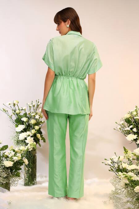 Shop_Sakshi Khetterpal_Green Chanderi Silk Embroidery Collared Kiwi Shoulder Pant Set _at_Aza_Fashions