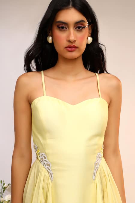 Buy_Sakshi Khetterpal_Yellow Chanderi Silk, Cotton Embroidery Sweetheart Neck Citrus Midi Dress With _Online_at_Aza_Fashions