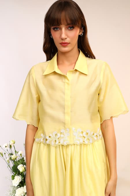 Shop_Sakshi Khetterpal_Yellow Chanderi Silk Embroidery Collared Cropped Shirt And Gathered Skirt Set _Online_at_Aza_Fashions