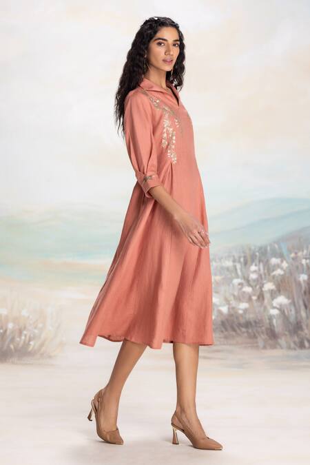 Shop Kaveri Peach Linen Embroidery, Applique Collared Midi Dress Online at Aza Fashions Shop_Kaveri_Peach Linen Embroidery, Applique Collared Midi Dress _Online_at_Aza_Fashions
