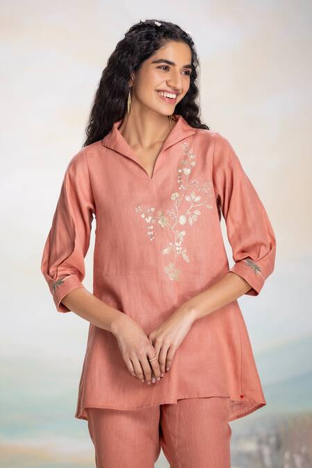 Buy Kaveri Peach Linen Embroidery, Applique Collared Top And Pant Set Online at Aza Fashions Buy_Kaveri_Peach Linen Embroidery, Applique Collared Top And Pant Set _Online_at_Aza_Fashions