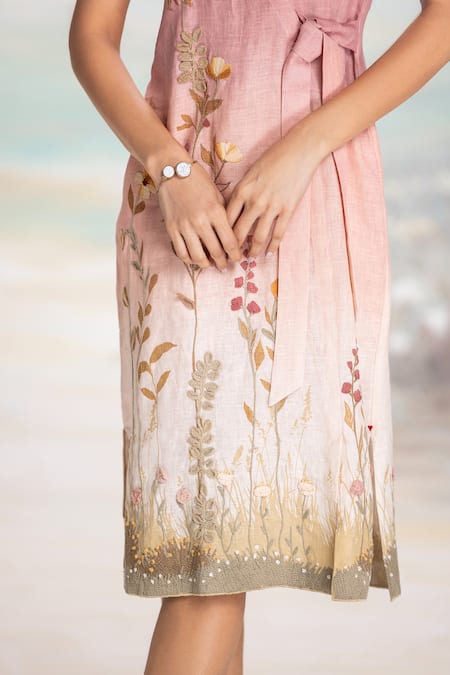 Buy Kaveri Pink Linen Fabric Flowers Collared Notch Tie Dress With Embroidery Online at Aza Fashions Buy_Kaveri_Pink Linen Fabric Flowers Collared Notch Tie Dress With Embroidery _Online_at_Aza_Fashions