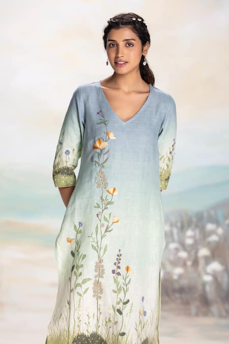 Shop Kaveri Blue Linen V-neck Sunset Embroidered Kurta Set Online at Aza Fashions Shop_Kaveri_Blue Linen V-neck Sunset Embroidered Kurta Set _Online_at_Aza_Fashions