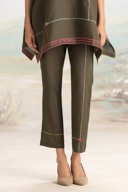 Kaveri Green Linen V-neck V Roll-collared Top And Pant Set Online at Aza Fashions Kaveri_Green Linen V-neck V Roll-collared Top And Pant Set _Online_at_Aza_Fashions