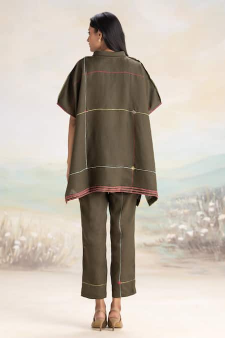 Shop Kaveri Green Linen V-neck V Roll-collared Top And Pant Set at Aza Fashions Shop_Kaveri_Green Linen V-neck V Roll-collared Top And Pant Set _at_Aza_Fashions