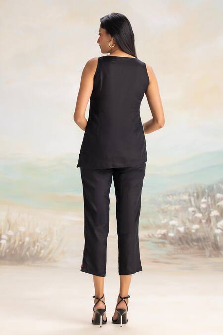 Shop Kaveri Multi Color Linen Embroidery, Applique Asymmetrical Top And Pant Set at Aza Fashions Shop_Kaveri_Multi Color Linen Embroidery, Applique Asymmetrical Top And Pant Set _at_Aza_Fashions