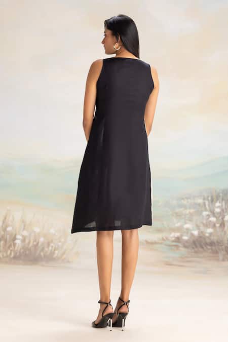 Shop Kaveri Multi Color Linen Metallic Thread V-neck Asymmetric Dress at Aza Fashions Shop_Kaveri_Multi Color Linen Metallic Thread V-neck Asymmetric Dress _at_Aza_Fashions