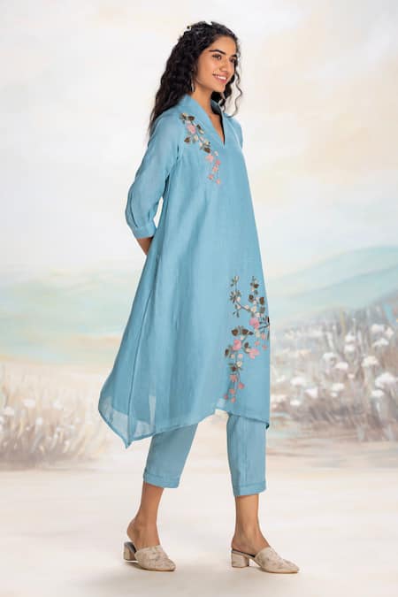 Kaveri Blue Linen Applique, Embroidery V-neck Lake Tunic And Pant Set Online at Aza Fashions Kaveri_Blue Linen Applique, Embroidery V-neck Lake Tunic And Pant Set _Online_at_Aza_Fashions