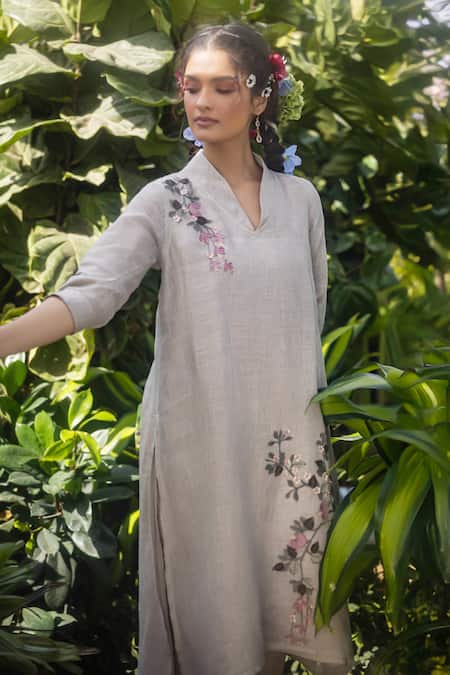 Buy Kaveri Beige Linen Embroidery V-neck Natural Tunic And Pant Set Buy_Kaveri_Beige Linen Embroidery V-neck Natural Tunic And Pant Set